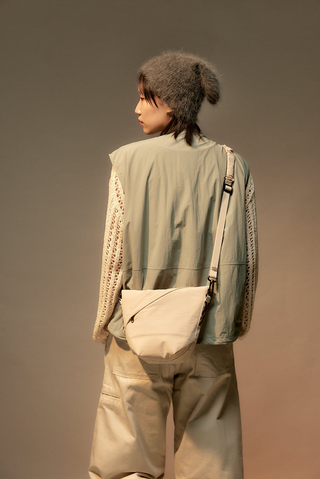 Essential 2.5L Snapper Sling-Beige